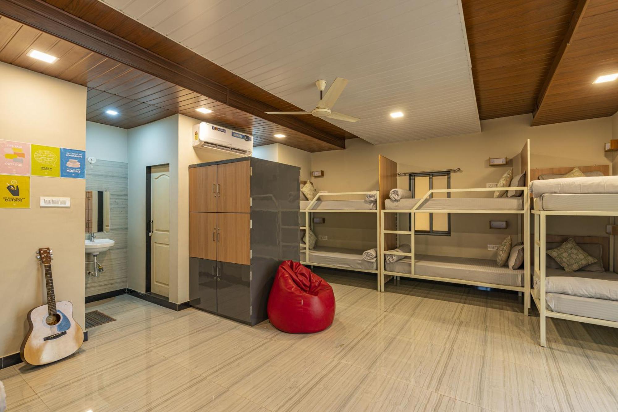 Zostel Kolad Hostel Room photo